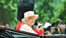 Londra celebra i 100 anni di Elisabetta II: eventi, mostre e omaggi della Royal Family