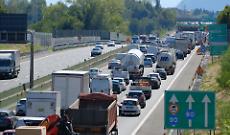 Autostrade, Pasqua e Pasquetta da bollino rosso, scatta il piano per l'esodo