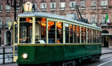 Domenica a Torino sul tram storico: un salto nel passato sulle vetture centenarie