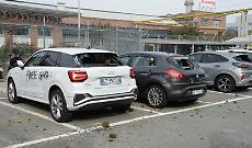 Torino, distrutte le auto dei lavoratori. Chi paga ora? LE FOTO