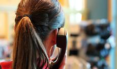 Sei nel mirino dei call center di luce e gas? Ecco ecco le nuove regole d'oro di ARERA per smascherare le truffe