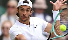 Lorenzo Musetti eliminato nei quarti a Bruxelles, Jannik Sinner pronto a un'altra sfida contro Carlos Alcaraz a Riyadh