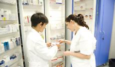 Torino, nelle farmacie arriva “il bugiardino” contro la violenza sulle donne