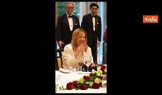 Meloni, compleanno a Tokyo: la premier giapponese le canta (in italiano) "Tanti auguri"
