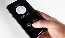 Chiamate sospette con prefisso +45: perch&eacute; arrivano dall&rsquo;estero e quando ignorarle