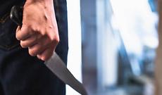 Paura in un bar a Ciri&eacute;: uomo con un coltello minaccia i titolari