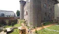 Palazzo Madama, torna a splendere il giardino medievale, al via lezioni e tour botanici