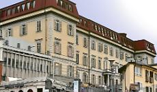 Basta sosta selvaggia a Moncalieri: i paletti blindano la via dell&rsquo;ospedale