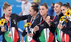 Olimpiadi 2026, il programma di oggi: l&rsquo;Italia scende in pista per la storia con Goggia, Lollobrigida e Fontana