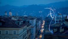 Mai visto guerrieri sui tetti di Torino? Ci sono tre vedette che vegliano sulla citt&agrave;