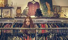 Smaltimento abiti e la nuova direttiva UE: perch&eacute; il sistema di raccolta &egrave; al collasso