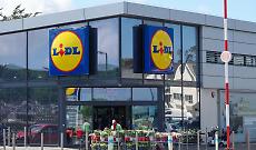 Ivrea, terrore al Lidl: spray al peperoncino e vigilante picchiato dopo un furto