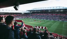 Il quarto ufficiale di gara: funzioni, regolamento e compiti sul campo