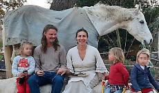 Famiglia nel bosco, il neuropsichiatra Ammaniti difende i genitori: &ldquo;Separare i figli &egrave; un errore&rdquo;