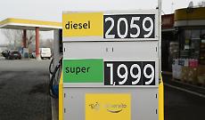 Il petrolio vola a 99 dollari al barile, pronto il ricorso alle riserve strategiche