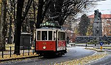 Torino, oggi il centro &egrave; un set d&rsquo;epoca: sui binari torna il tram storico 116