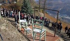 In Piemonte c'&egrave; un villaggio dove puoi sentirti veramente piccolo