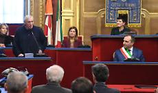 "Cos&igrave; la democrazia si inquina": l&rsquo;appello da Torino di Don Ciotti dopo i casi politici