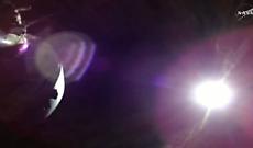 Artemis II, gli astronauti osservano l'eclissi solare totale