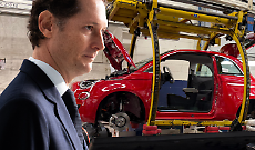 Mirafiori, con la Fiat 500 Ibrida +42%: Stellantis riparte? (E John Elkann incontra Giorgetti)