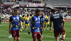 Il Torino batte 2-1 il Verona ricordando Ismael Pistis