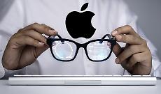 Apple progetta i suoi occhiali smart: cosa sapranno fare e quando arriveranno