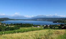 A un'ora da Torino c'&egrave; un &ldquo;muro&rdquo; naturale che sembra disegnato con il righello