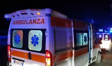 Paura in Tangenziale Sud: un camion perde una sbarra di metallo, colpite due auto