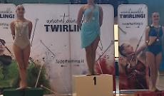 Noemy Vecchio oro nel twirling