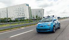 Serravalle Future Drive, la rivoluzione che collega citt&agrave; e autostrada: una Fiat 500e che guida da sola