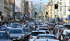 Ponte 1&deg; maggio 2026, traffico in aumento su tutta la rete: dove si rischiano code e rallentamenti