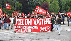 Torino, il corteo del 1&deg; Maggio: Askatasuna in piazza. Alta tensione LIVE