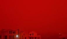 Tempesta di sabbia dal Sahara: il cielo si tinge di rosso tra l'Africa e la Grecia
