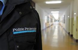 Carcere da incubo, detenuto picchia un agente: «Ora intervenga la Meloni»