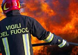 Incendio sull'autostrada Torino-Caselle: auto in fiamme allo svincolo per Mappano