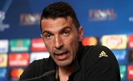 Buffon dice Juve: "Può lottare con l'Inter". Ma slitta l'approvazione del bilancio