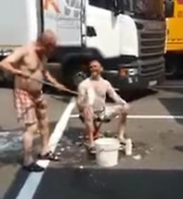 Autolavaggio per camion? No, per il camionista