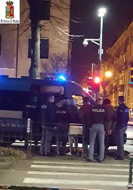 Controlli a tappeto a San Salvario: scattano multe per oltre 14.000 euro