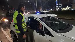 Torino, guida un veicolo sequestrato con la patente ritirata: maxi sanzioni per un tassista