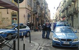 Sangue a San Salvario, pugnalato dieci volte per la droga: tre arresti