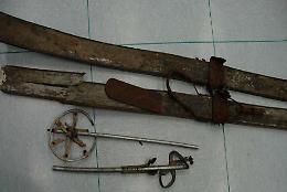 STORIE E MISTERI. Sci costosi per esperti e un orologio Omega. Un giallo di 60 anni fa LE FOTO