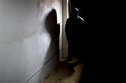 Rivoli, si apposta sotto casa dell'ex moglie: stalker arrestato dalla polizia