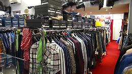 Il Magazzino - Abbigliamento firmato uomo-donna scontato al 75%