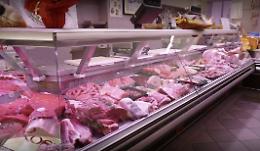 MACELLERIA BERTERO - Elio Bertero, il macellaio di una volta: "La mia carne &egrave; certificata e a Km 0".