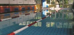 Niente fondi per riaprire la piscina. Ma c’è speranza per la bocciofila