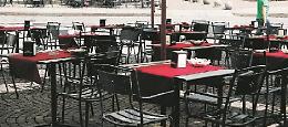 Il coprifuoco piace ai dittatori