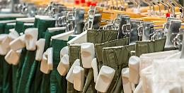 Furto in negozio di abbigliamento di via Roma: due arresti e due minori denunciati