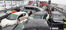 Due morti e 30 feriti per il "ghiaccio nero"
Otto indagati per l’incidente sulla A32