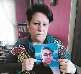 Il figlio si suicida per i bulli, il Papa telefona alla mamma