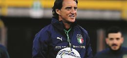 Dal rinnovo ai record, Mancini non si distrae: «Italia, facciamo tris»